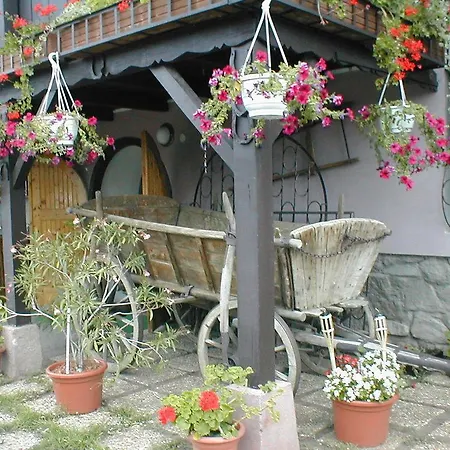 Krisztina Panzio Hotel