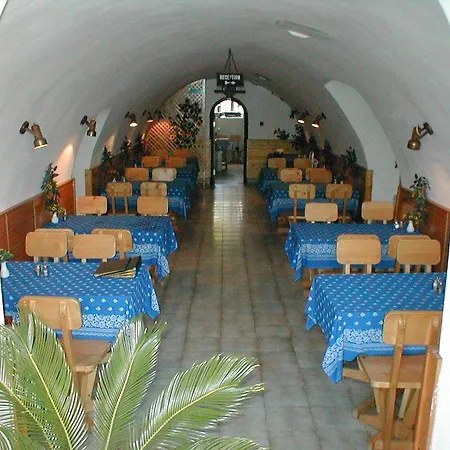 Hotel Krisztina Panzio Balatonalmadi