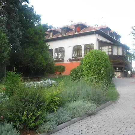 Hotel Krisztina Panzio Balatonalmádi